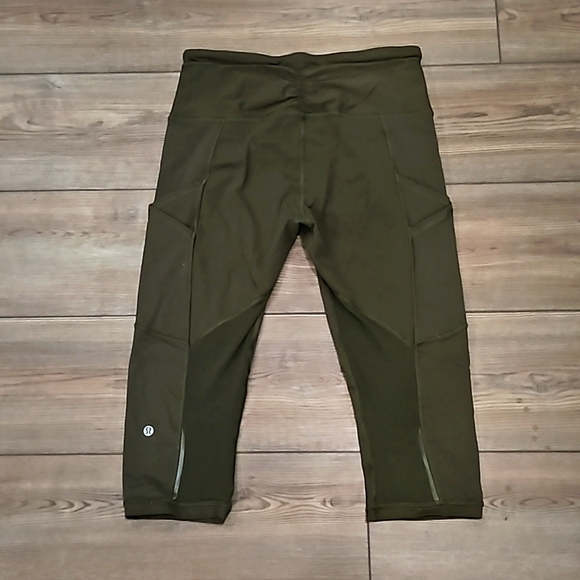 Lululemon crop - Picture 2 of 6